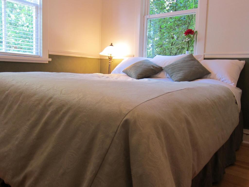 Heriot Bay Inn Zimmer foto
